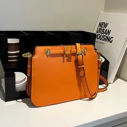 Borsa autoprodotta auto-marketing nuova borsa da donna moda 100 borsa per organo a mano borsa a tracolla monospalla color caramella transfrontaliera