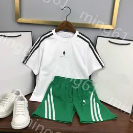 23SS Kinder-Designer-Kleidung, Baby-Set, Kinder-Sets, Rundhalsausschnitt, Fransen aus reiner Baumwolle, Logo-Druck, kurzärmliges T-Shirt, elastische Taille, Shorts-Anzug, hochwertige Babykleidung