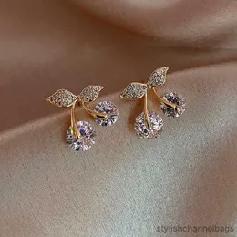 Stud New Design Petite Cherry Delycate Серьги для женщин для женщин милый милый циркон страза с боуновой серьгой обычные ювелирные подарки