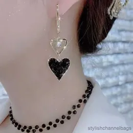 Stud Fashion Charm Black Love Earrings for Women Asymmetric Heart Zircon Dangle Earring for Women Party Jewelry for Women Gift