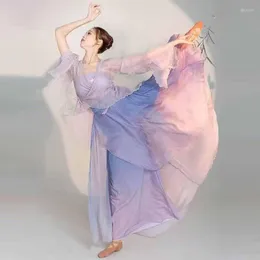 Desgaste do palco 2023 Dançarino clássico Costumes de desempenho elegante Roupa rima rima longa estilo chinês da dança folclórica Gogo