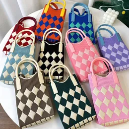 Abendtaschen Koreanische Version Handtasche Stricken Verspielt Schöne Süße Umhängetasche für Frauen Gestreiften Karierten Mode Geldbörsen Hbags 230510