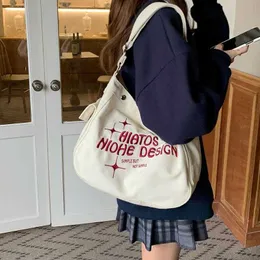 Dziewczynka School Messenger Bags for Women Ladies Designer torebka TOTE Duża pojemność swobodne ramię na płótnie 2023 Nowa moda 230512