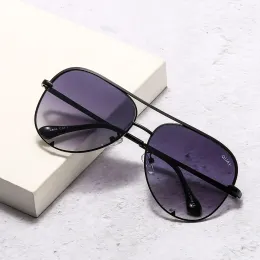 مصمم تعبئة الأزياء Quay نظارات شمسية لا توجد حالة شمسية Gafas de sol de diseador نظارات بيضاوية