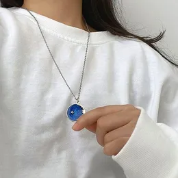 Kvinnors halsband Blue Starry Sky Fashion Halsband Romantiska stjärnor Moon Chokers Necklace For Women Valentine's Gift Luxury Chain