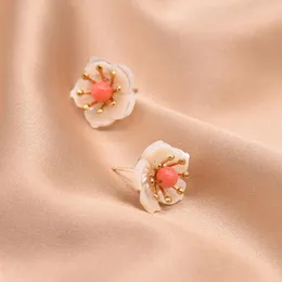 Kolczyki stadnorskie Xlenag Oryginalny design shell folwer dla kobiet akcesoria córki prezent urodzinowy urocza biżuteria modowa ge0611