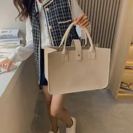 Shopping Bags New Shopping Handbag Women's 2023 Handbag Large Capacity Open Fashion Felt Shopping Designer Tote Woven Bag Shop Online China