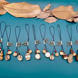Nyckelringar Vintage Böhmen Bodhi Pendant Nyckelring för kvinnor Män Etnisk växtfruktfrön Key Chains Car Bag Accessories Ring