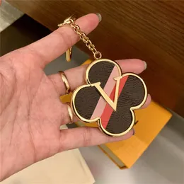 Four-leaf Lucky Clover Car Key Chain Rings Fashion PU Leather Keychain Keychains Buckle for Men Women Hanging Decoration with Reta277K