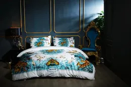 Boy Cool Bed Cover 5pcs Oil Print Leopard White Blue Queen King Size lussuoso set di biancheria da letto King Designer Winter Worm Bedding Sets Woven European Style