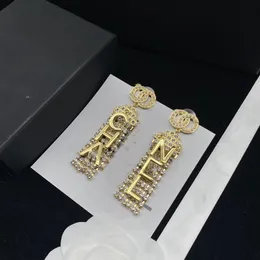 Örhänge designer design mode och atmosfär örhängen kvinnors örhängen bröllop smycken gåva fest smycken smycken