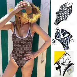 Kvinnors badkläder designer 2022 Sommarkvinnor baddräkt hög midja bikini lyxdesigner baddräkt simning strand vzqd