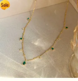 Grossist mode fina smycken smaragd vattendropp hänge 18k guld pläterad kubik zirkoniumhalsband för kvinnor
