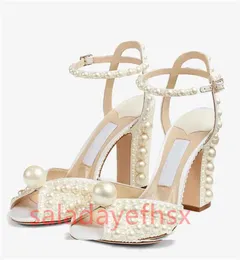2023 Designer High Heel Sandals Elegant Bridal Wedding Dress Shoes Sacora Lady Fashion Sandal Pearls Läder Luxury Brands Heels Women Prom Party Holida