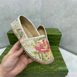 2023-Floral Espadrille Flats Fisherman Tuval Ayakkabı Kadın Tasarımcı Somuncılar Yaz Tasarımcılarında Kayma Bayanlar Düz Çok Renk