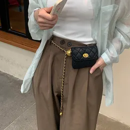Paski Kobiet metalowy łańcuch pasów z mini torbą luksusową markę paska pasa pasa damskie dżinsy dżinsy spodnie dekoracyjne akcesoria 230512