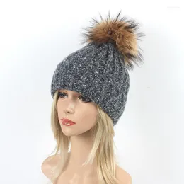 Beanies Beanie/Skull Caps Winter Women's Cashmere Beanie Hat Fashion Real Pompon Fur Female Warm with Natural äkta tvättbjörn Chur22