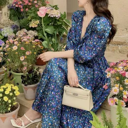 Vestidos casuais Sandro Mulberry Silk Floral Dress Fit A-Line Midi Dress for Women