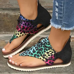 Sandalet kadın leopar desen haç çapraz fermuarlı arka ayak parmağı direk düz saten parmak arası-aralıklar 2023 yaz açık slaytlar rahat ayakkabılar