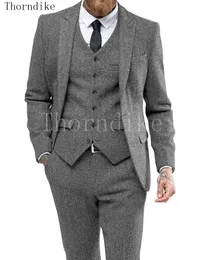 بدلات الرجال بليزرز Thorndike 2023 وصول العريس المصمم خصيصًا Gery Herringbone Men England Modern Blazer Tuxedos 3 PCS Tweed Costume Homm