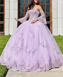 Quinceanera Dresses Princess Purple Sweetheart Appliques Long Sleeve Ball Gown Tulle 레이스 업 플러스 크기 Sweet 16 Debutante Party Birthday Vestidos de 15 Anos 124