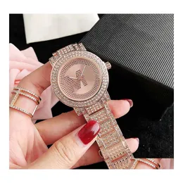 Women'S Watches Brand Women Girl Diamond Crystal Big Letters Style Metal Steel Band Quartz Wrist Watch M126 Drop Delivery Dht0J