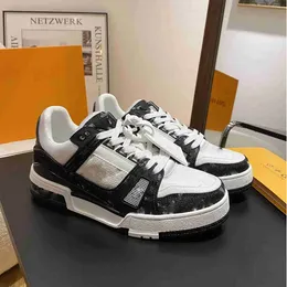 2023 Hot Luxury Trainer Sneakers Shoes Printing Fashion Märkesdesigner Mens skor äkta läder sneaker storlek 38-45 DZ0911