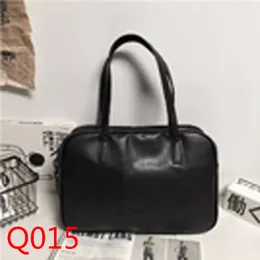 Q015 Portafoglio Hip Hop Marsupio Borsa Pelle bovina Maglia Croce Rossa Alta qualità Casual Versatile Stile punk Regalo per gli amici