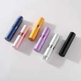 Luxuries Parfüm Şişesi Boş 5ml Taşınabilir Mini Doldurulabilir Atomizer Şişeler Yeniden doldurulabilir Sprey Renkli Koku Pompa Kılıfı