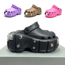 Designerskie sandały na platformie damskie klapki z nitami klapki plażowe męskie buty luksusowe TOPDESIGNERS134