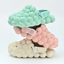 Slipper Toddler Dzieci Bubble Slajdes Sandały Sandały Letnie na świeżym powietrzu buty chłopców dziewczyny Bliskie palce Kapcia przeciwpoślizgowe Slajdy 230516