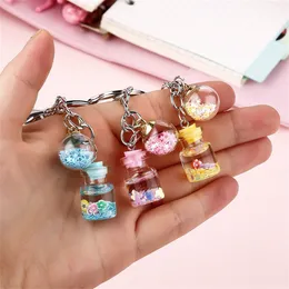 Kawaii Flower Quardia e Keychain Pequeno Keyrings de garrafa de desejos frescos para meninas Acessórios de mochila de moda DIY presentes