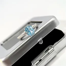 S925 Argento sterling lussuoso Novo blu 1 5 ott formato grande diamante quadrato decorare gioielli anello di fascino regalo di giorno di natale PS64242689