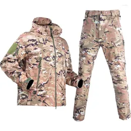 Giacche da caccia Set di giacche tattiche Soft Shell Giacche da uomo ArmyPant Pantaloni mimetici caldi impermeabili Cappotto in pile militare Giacca a vento