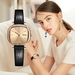 女性の小さな香りの気質を見るエレガンは高品質の高級ファッション24mm時計