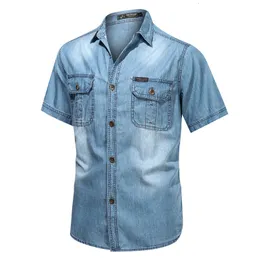 Męskie koszule męskie jasnoniebieska koszula dżinsowa krótkie rękaw Cienki bawełniany szczupły stretch dżinsowa koszula Summer Queal Pocket Men's Shirt 230516