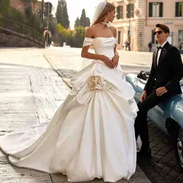 Classic Pick-Up Ball Wedding Dresses Off the Shoulder Peat Bridal Gown Castle Vestidos de Novia 326 326