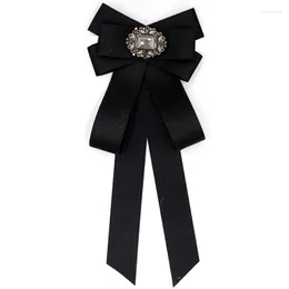 Bow slipsar eleganta män kvinnor nack krage skjorta slips 2023 bröllop parti strass kristall slips cravat elastic band bowtie accessoarer