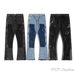 Galerias de roupas de moda Galerias de jeans Gallenes Departamentos desconstruídos Splice Speckle Flare Pants High Street Casual Men's Raw Edge calça jeans