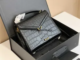 Stylisheendibags Totes Designers Luxury Tote Purse Handväska Meddelande Väskor CLuth Top Quality Brand Classic äkta läder Crossbody Presentlåda storlek 20 cm Cassandra