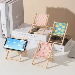 Banyo Rafları Yaratıcı Cep Telefonu Tutucu Ahşap Katlanır Plaj Sandalye Şeklinde Taşınabilir Akıllı Telefon Masaüstü Uygun