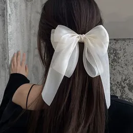 헤드웨어 헤어 액세서리 Lystrfac Black White Yarn Bow Hair Clip 여자 여자 여자 스프링 클립 뒤 머리 머리핀 패션 헤어 액세서리 230517