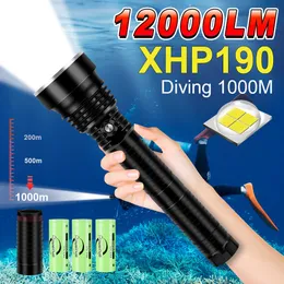 مشاعل المصابيح الضوئية 12000Lumens أحدث Super Blight XHP190 Professional Grash Flashlight IPX8 مصباح مقاوم للماء Torch 1000m تحت الماء P230517