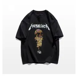 男性S TシャツTシャツプリアメタルバンドロックグラフィスカトゥンヒップホップストリートウィアティーパンクY2K MUSIK BERAT LENGAN PENDEK 230517