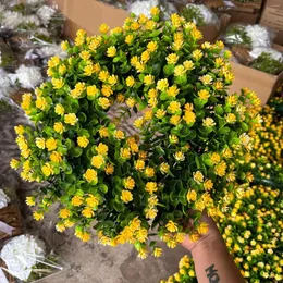 Fiori decorativi Porta Ghirlanda Estate Grapevine Cuore Primavera e puro fiore di simulazione giallo appeso a casa