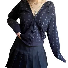 Women's Hoodies Sweatshirts Casaco com capuz estilo solto feminino crnio preto e corao estampado padro com fecho de correr casaco com bolsos primavera outono P230517