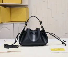 2023 Hobos 가방 디자이너 숄더백 럭셔리 크로스 바디 백 최고의 가방 패션 핸드백을위한 클래식 체인 가방