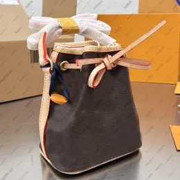 حقيبة مصممة Crossbody Bag Bag Bag حقيبة يد Luxurys حقائب اليد الكتف BETIT-NOE-NM LOUISI FASHION