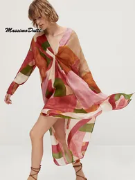 فساتين 2022 جديدة الربيع الصيفي الموضة للمرأة طويلة الأكمام Vneck رامي الفساتين المطبوعة أنيقة بسيطة أنيقة طويلة اللباس أنثى 06605807621