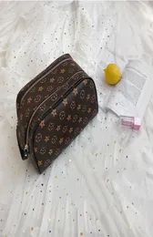 Damier Graphite Cosmetic Bags Cases Tanyetry Pouch Bag Men Wash Luxury Designer 메이크업 화장실 지갑 여성 뷰티 메이크업 케이스 Trav4687505